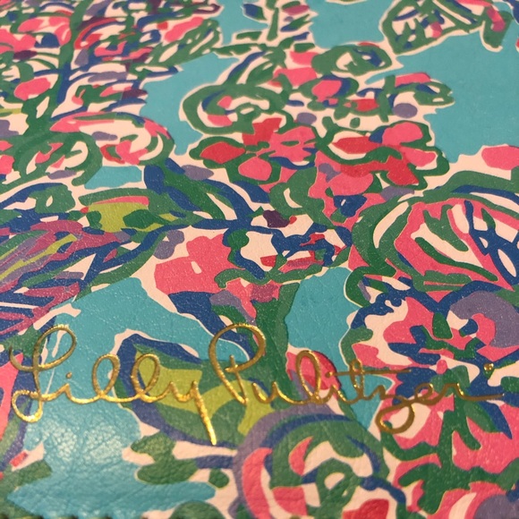 Lilly Pulitzer notepad + gift bag - Picture 4 of 15